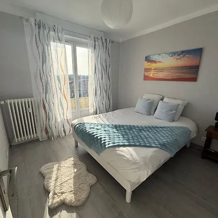 F4 Meuble 75m2 Trois Avec Balcon Apartman Vittel