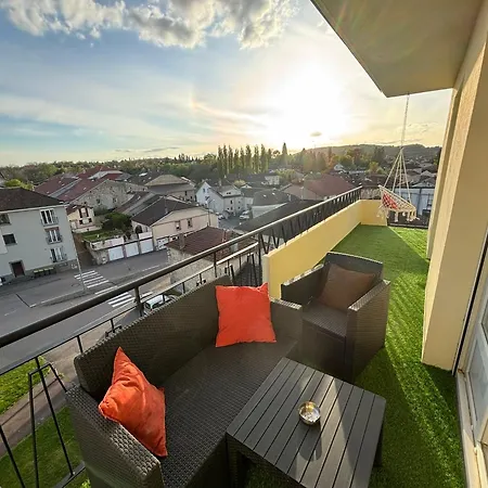 F4 Meuble 75m2 Trois Avec Balcon 아파트 비텔