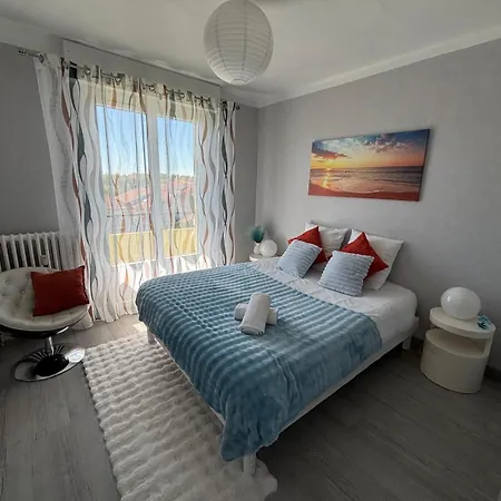 아파트 F4 Meuble 75m2 Trois Avec Balcon