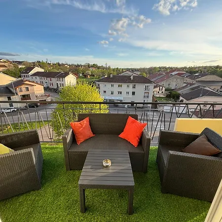 F4 Meuble 75m2 Trois Avec Balcon 아파트 *