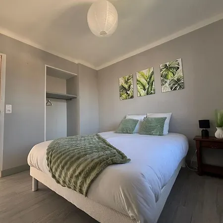 아파트 F4 Meuble 75m2 Trois Avec Balcon