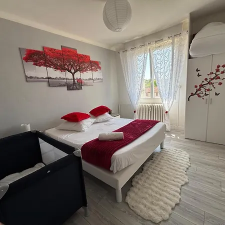 F4 Meuble 75m2 Trois Avec Balcon 아파트 *
