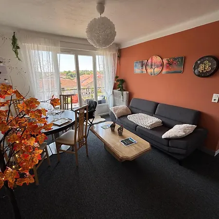F4 Meuble 75m2 Trois Avec Balcon 아파트 *