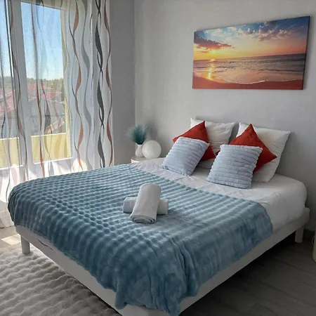 F4 Meuble 75m2 Trois Avec Balcon 아파트 비텔