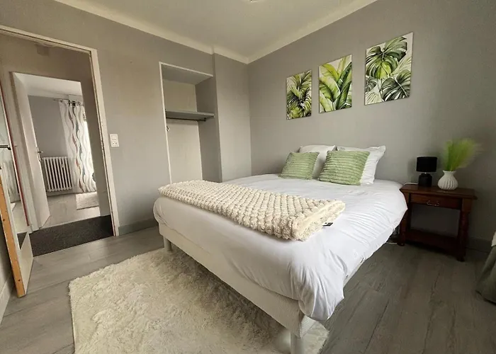 F4 Meuble 75m2 Trois Avec Balcon Apartment