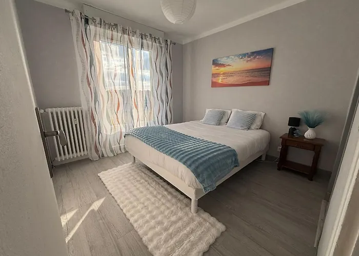 F4 Meuble 75m2 Trois Avec Balcon Apartment