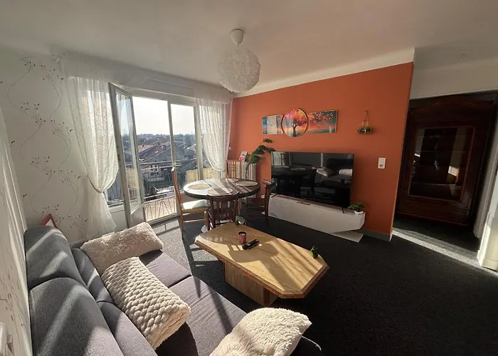 F4 Meuble 75m2 Trois Avec Balcon Apartment