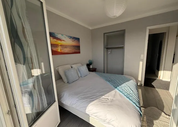 F4 Meuble 75m2 Trois Avec Balcon Apartment